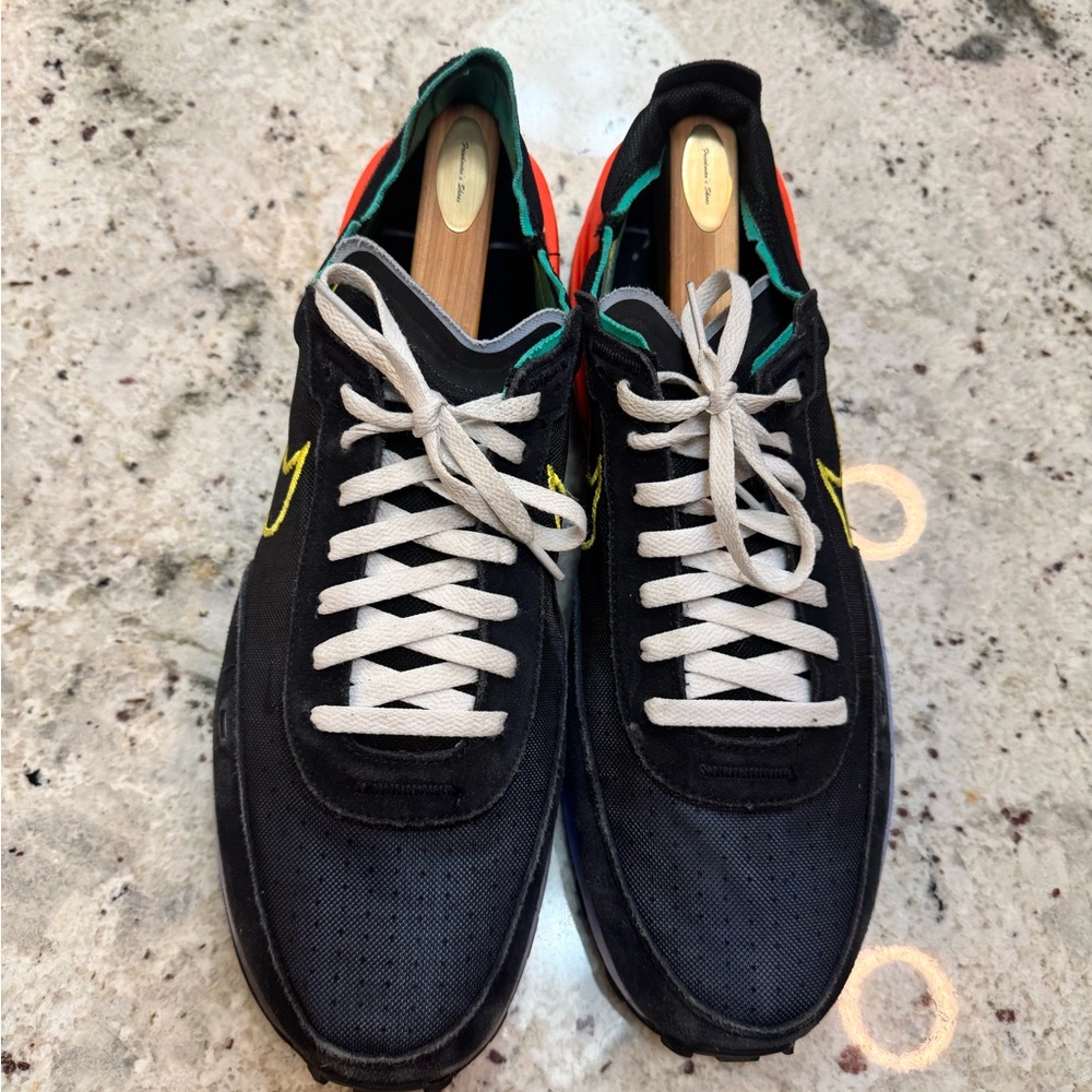 Stylish Black Sneakers with Color Accents - Picture 1 of 4